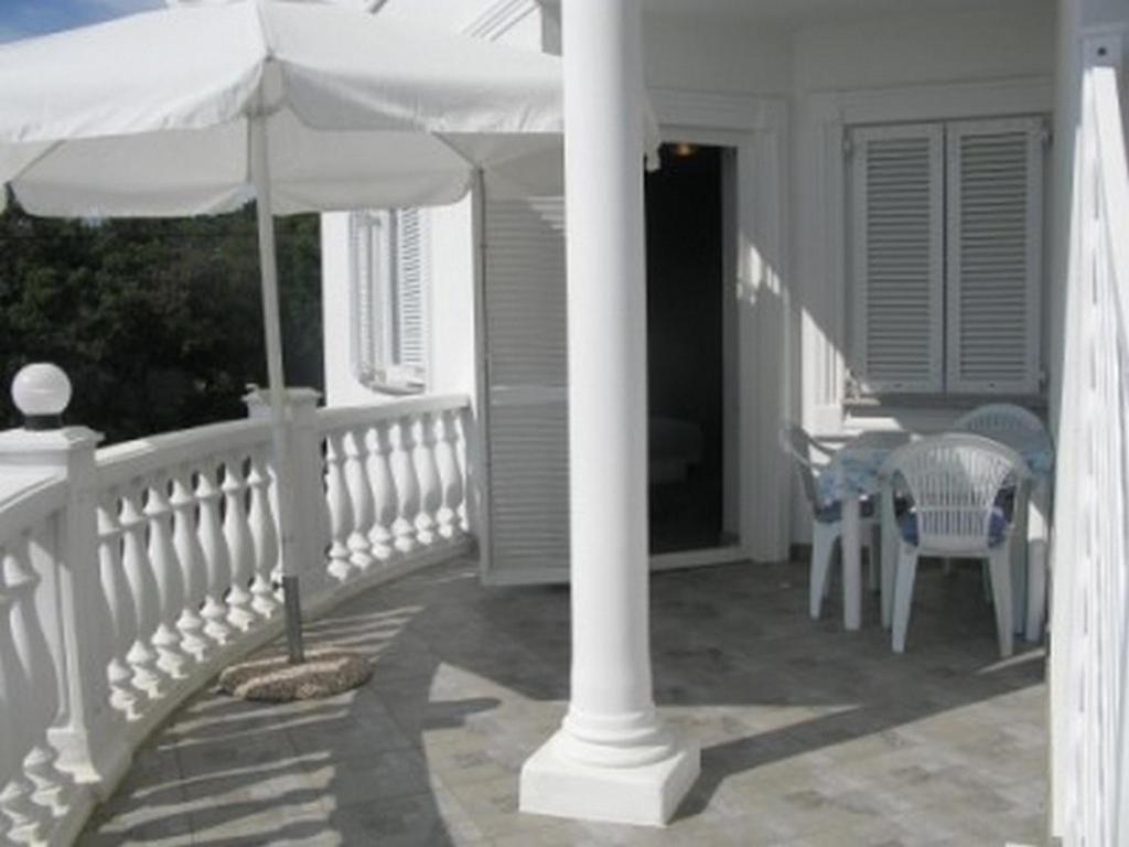 Apartments with a parking space Barbat, Rab - 16816 Barbat na Rabu Bagian luar foto