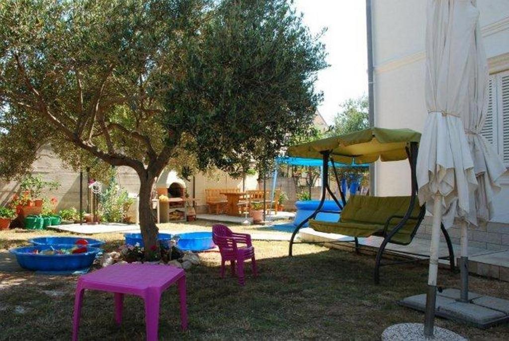 Apartments with a parking space Barbat, Rab - 16816 Barbat na Rabu Bagian luar foto